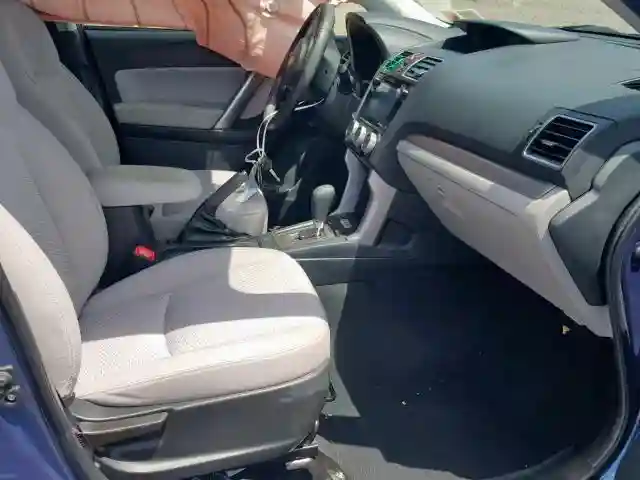 JF2SJAEC2HH476277 2017 SUBARU FORESTER 2.5I PREMIUM-4
