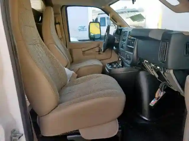 1HA6GUCG9HN005987 2018 CHEVROLET EXPRESS G4500-4