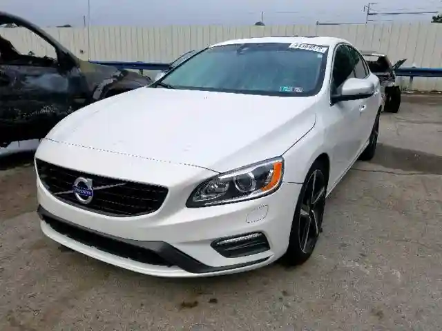YV1902TPXG2396507 2016 VOLVO S60 R DESIGN-1