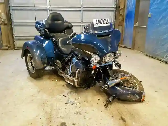 1HD1MAL16EB854584 2014 HARLEY-DAVIDSON FLHTCUTG TRI GLIDE ULTRA-0