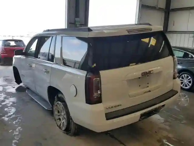 1GKS1BKC3HR388989 2017 GMC YUKON SLT-2