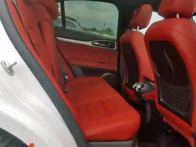 ZASPAKBN8K7C30919 2019 ALFA ROMEO STELVIO TI-5