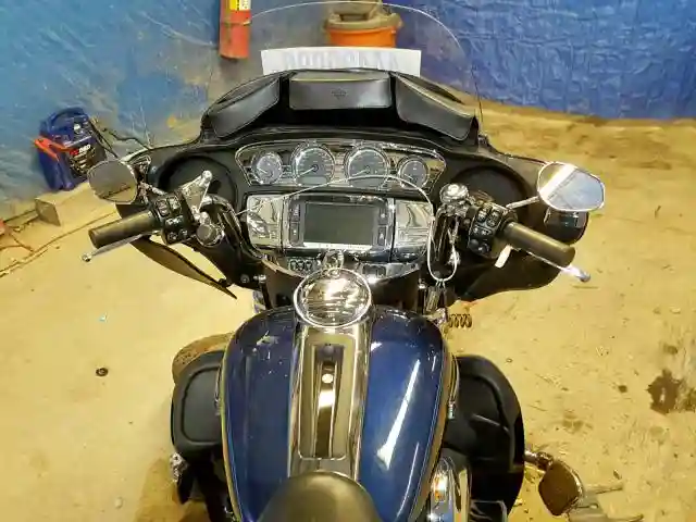 1HD1MAL16EB854584 2014 HARLEY-DAVIDSON FLHTCUTG TRI GLIDE ULTRA-4