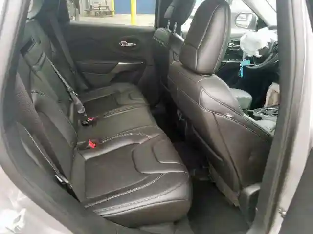 1C4PJMLBXKD311401 2019 JEEP CHEROKEE LATITUDE PLUS-5
