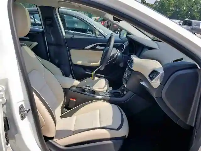 SJKCH5CR2KA011833 2019 INFINITI QX30 ESSENTIAL-4