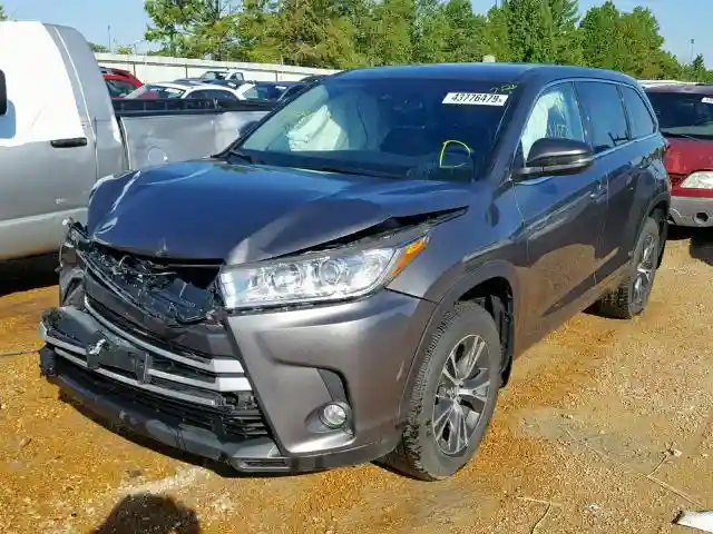 5TDBZRFH0JS890434 2018 TOYOTA HIGHLANDER LE-1