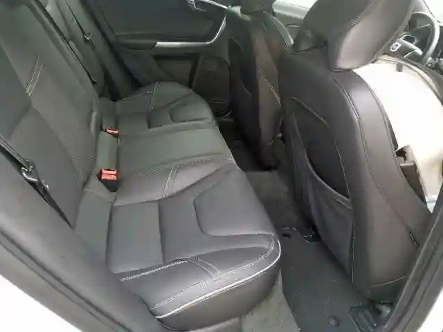 YV1902TPXG2396507 2016 VOLVO S60 R DESIGN-5