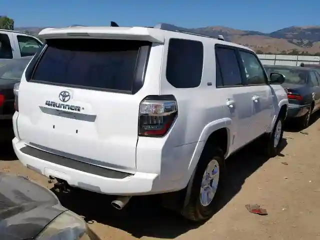 JTEBU5JR2J5532132 2018 TOYOTA 4RUNNER SR5/SR5 PREMIUM-3