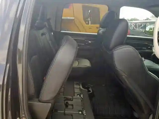 1C6RR7VM3JS258298 2018 RAM 1500 LARAMIE-5