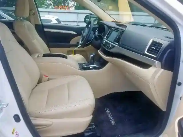 5TDKKRFH5GS145031 2016 TOYOTA HIGHLANDER XLE-4