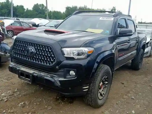 3TMCZ5AN8JM135509 2018 TOYOTA TACOMA DOUBLE CAB-1