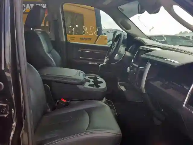 1C6RR7VM3JS258298 2018 RAM 1500 LARAMIE-4