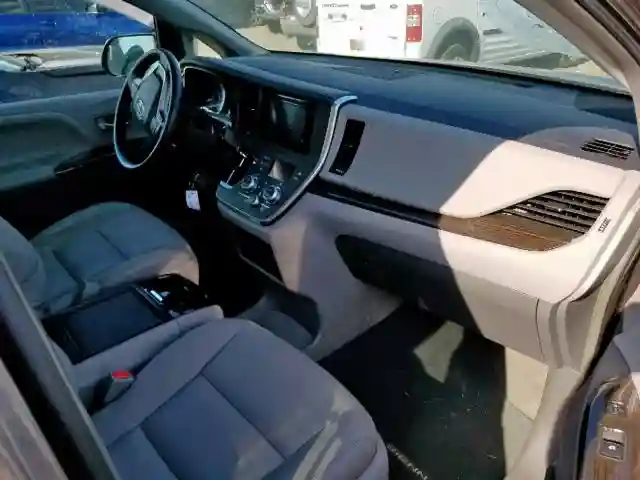 5TDYK3DC2FS606716 2015 TOYOTA SIENNA XLE-4
