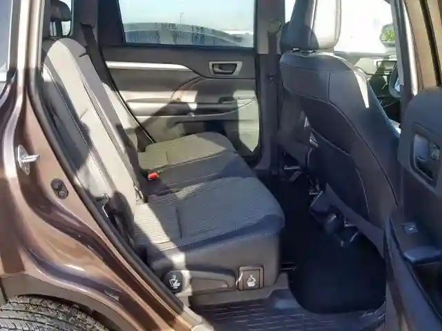 5TDZZRFH9JS281177 2018 TOYOTA HIGHLANDER LE-5