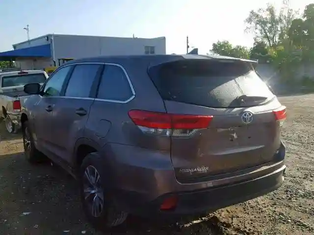 5TDZZRFH9JS281177 2018 TOYOTA HIGHLANDER LE-2