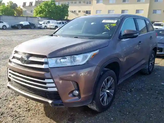 5TDZZRFH9JS281177 2018 TOYOTA HIGHLANDER LE-1