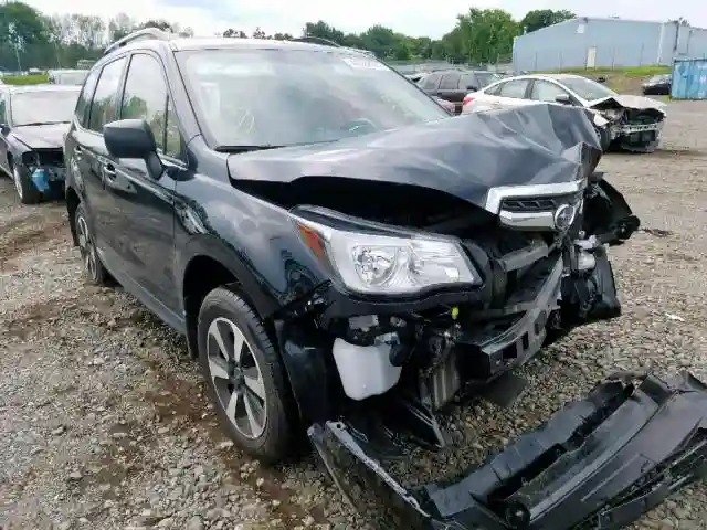 JF2SJABC3JH591755 2018 SUBARU FORESTER 2.5I-0