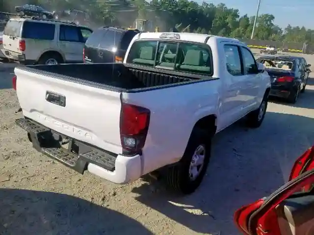 5TFAX5GN4JX120326 2018 TOYOTA TACOMA DOUBLE CAB-3