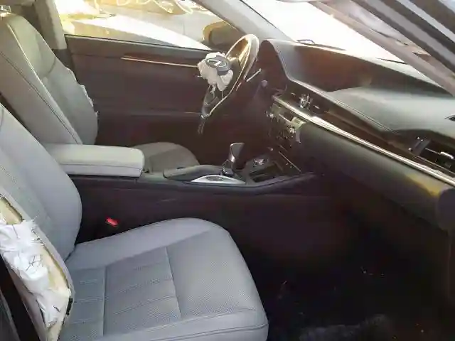 58ABK1GG0HU070831 2017 LEXUS ES 350-4