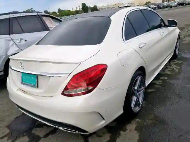 55SWF4JB0HU193925 2017 MERCEDES-BENZ C 300-3