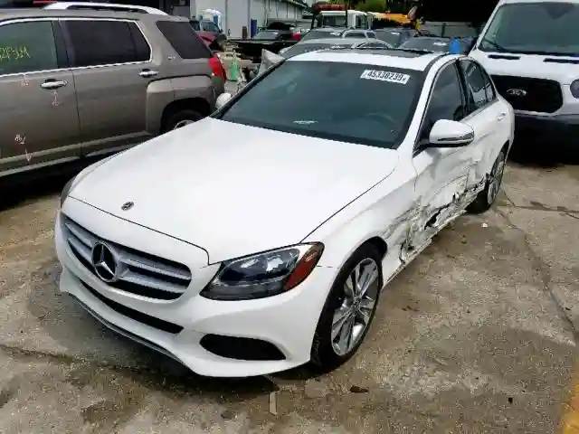 55SWF4JB0JU256673 2018 MERCEDES-BENZ C 300-1