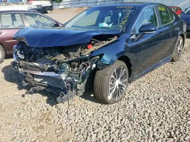 4T1B11HK1JU593889 2018 TOYOTA CAMRY L-1