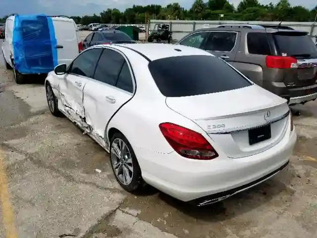 55SWF4JB0JU256673 2018 MERCEDES-BENZ C 300-2