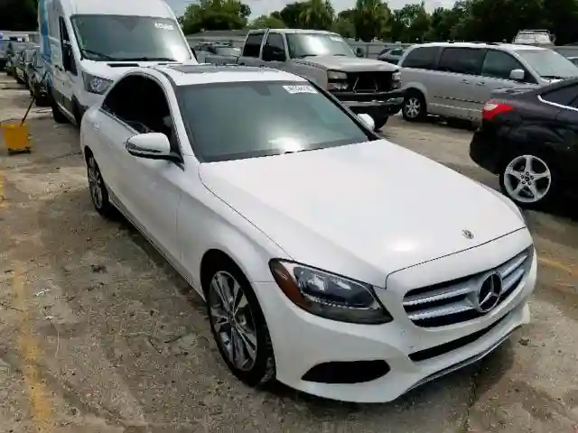 55SWF4JB0JU256673 2018 MERCEDES-BENZ C 300-0