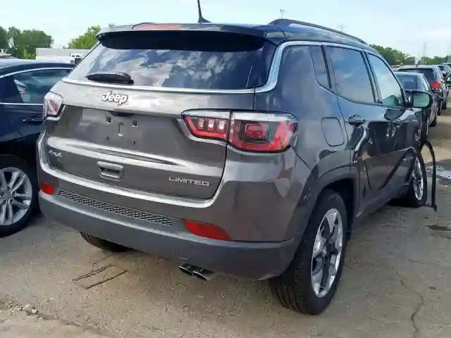 3C4NJDCB1KT724566 2019 JEEP COMPASS LIMITED-3