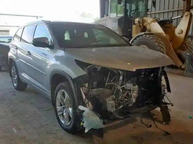 5TDYZRFH1JS274834 2018 TOYOTA HIGHLANDER LIMITED-0
