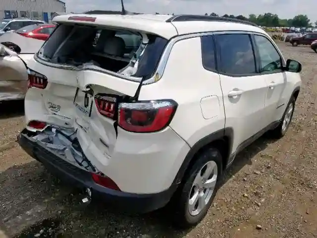 3C4NJDBB1JT281643 2018 JEEP COMPASS LATITUDE-3