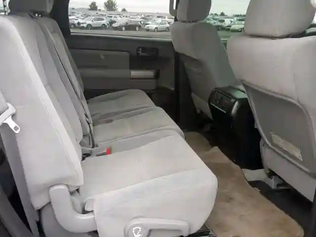 5TDBY5G13AS032503 2010 TOYOTA SEQUOIA SR5-5