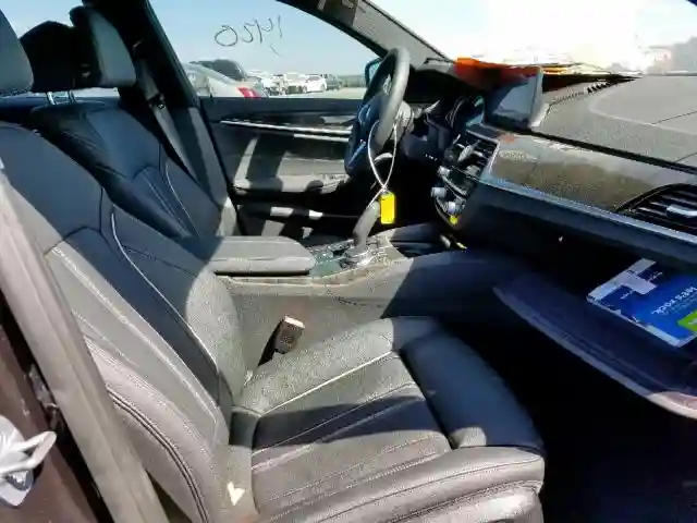 WBAJB1C50KB376648 2019 BMW 530XE-4