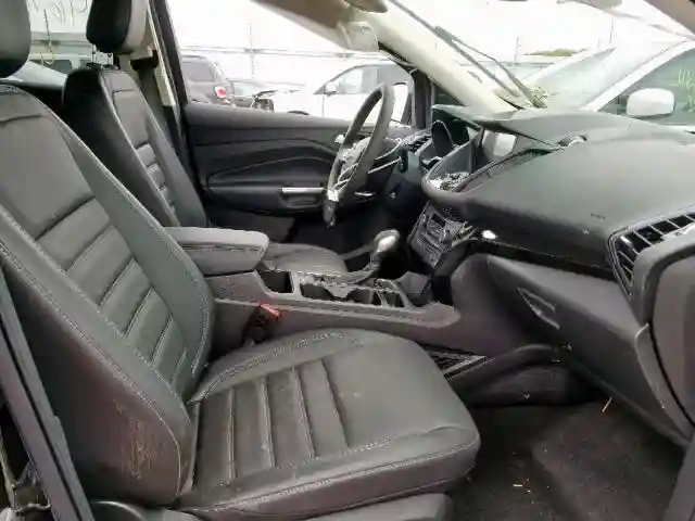 1FMCU9J99KUA45125 2019 FORD ESCAPE TITANIUM-4