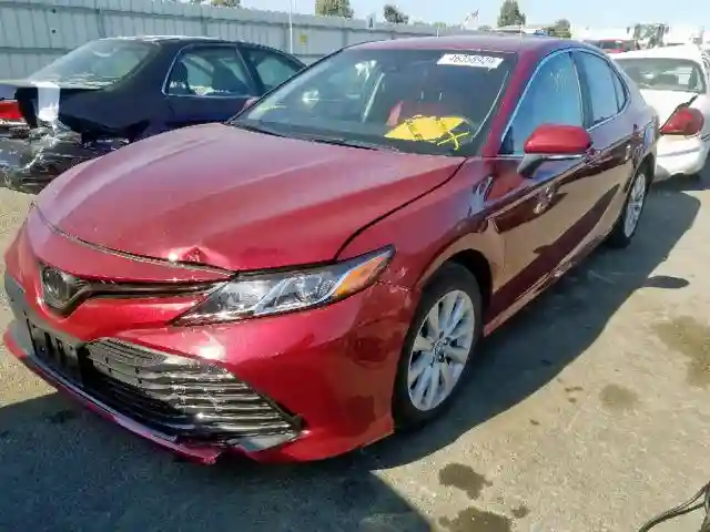 4T1B11HK4JU658041 2018 TOYOTA CAMRY L-1