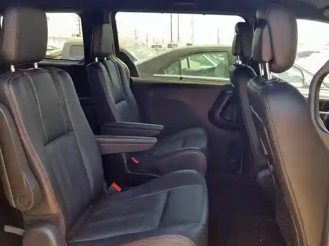 2C4RDGEG9KR617805 2019 DODGE GRAND CARAVAN GT-5