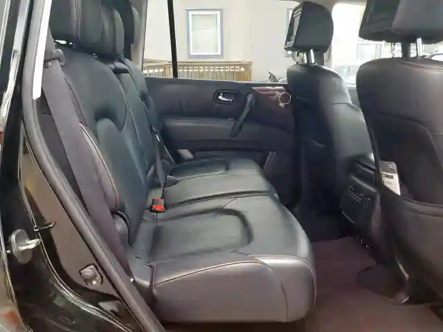 JN8AY2NC3H9500810 2017 NISSAN ARMADA SV-5