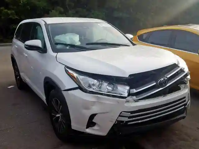 5TDZARFHXJS034953 2018 TOYOTA HIGHLANDER LE-0