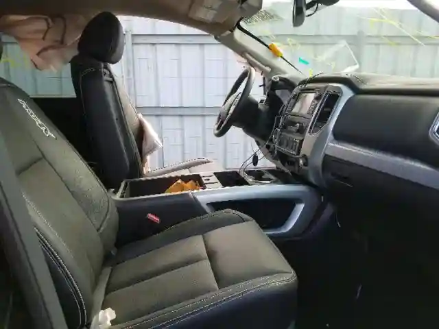 1N6AA1F47JN519050 2018 NISSAN TITAN XD SL-4