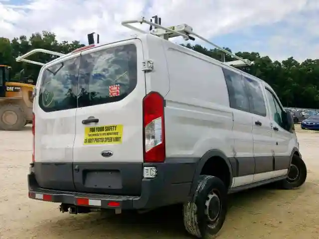 1FTYE1ZM3JKA29885 2018 FORD TRANSIT T-150-3