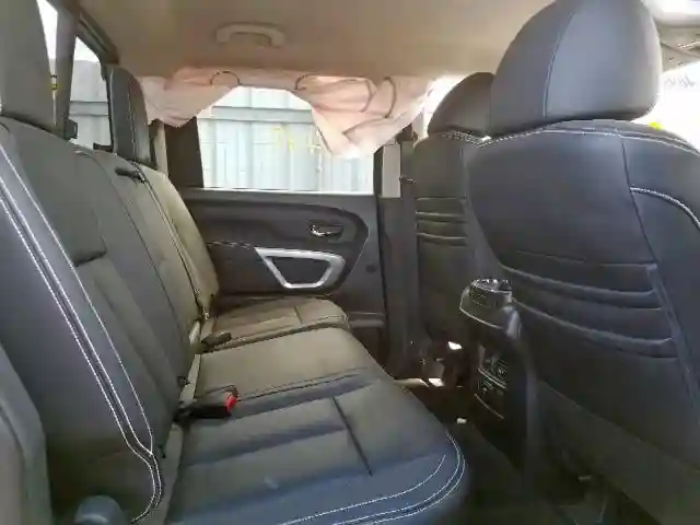 1N6AA1F47JN519050 2018 NISSAN TITAN XD SL-5