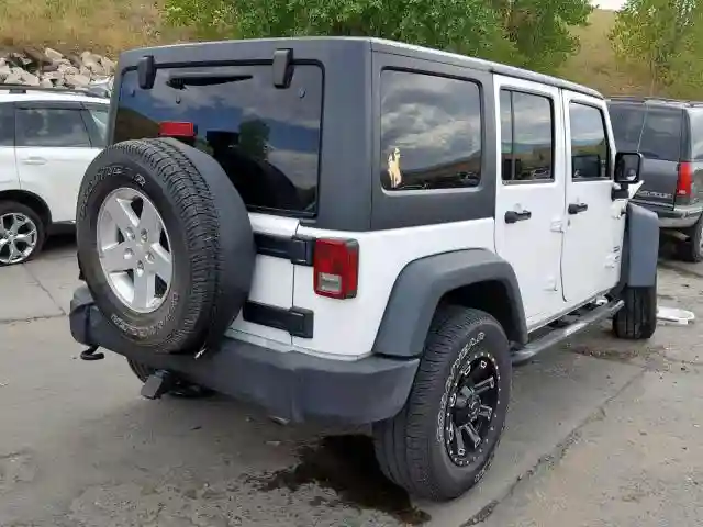 1C4HJWDG9GL108877 2016 JEEP WRANGLER UNLIMITED SPORT-3
