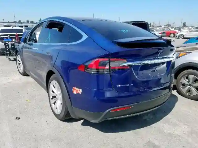 5YJXCAE25HF060486 2017 TESLA MODEL X-2