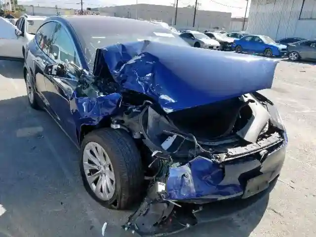 5YJXCAE25HF060486 2017 TESLA MODEL X-0