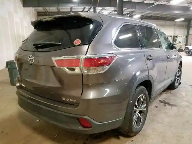 5TDJKRFH9GS348788 2016 TOYOTA HIGHLANDER XLE-3