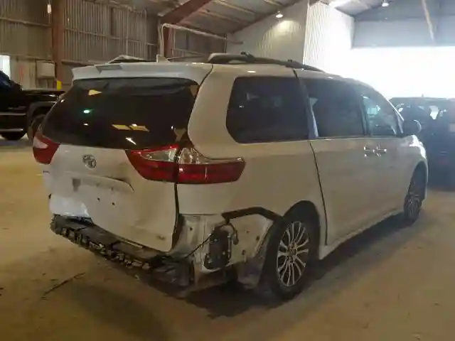 5TDYZ3DC3KS968043 2019 TOYOTA SIENNA LIMITED-3