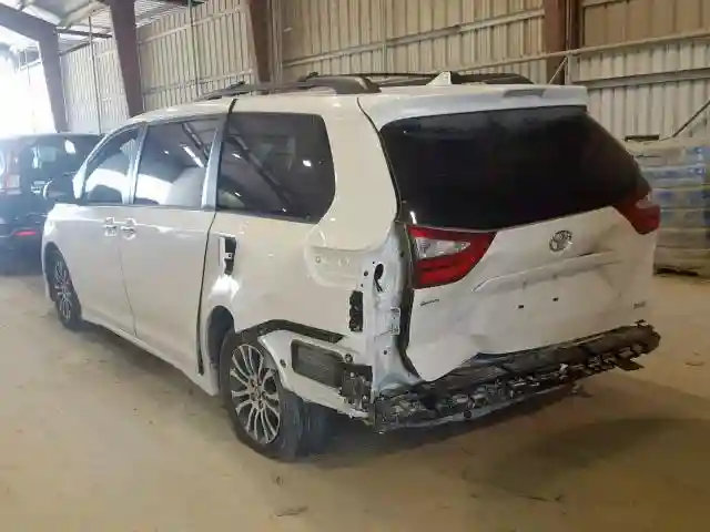 5TDYZ3DC3KS968043 2019 TOYOTA SIENNA LIMITED-2