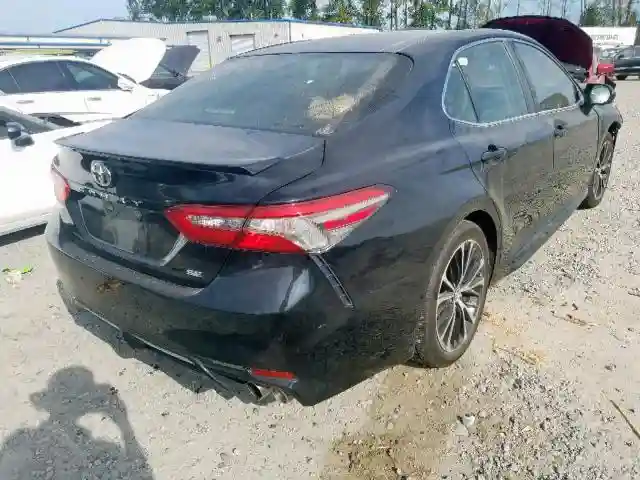 JTNB11HK8J3049864 2018 TOYOTA CAMRY L-3