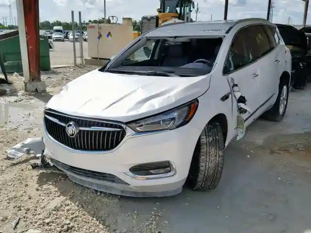 5GAERBKW5KJ154517 2019 BUICK ENCLAVE ESSENCE-1