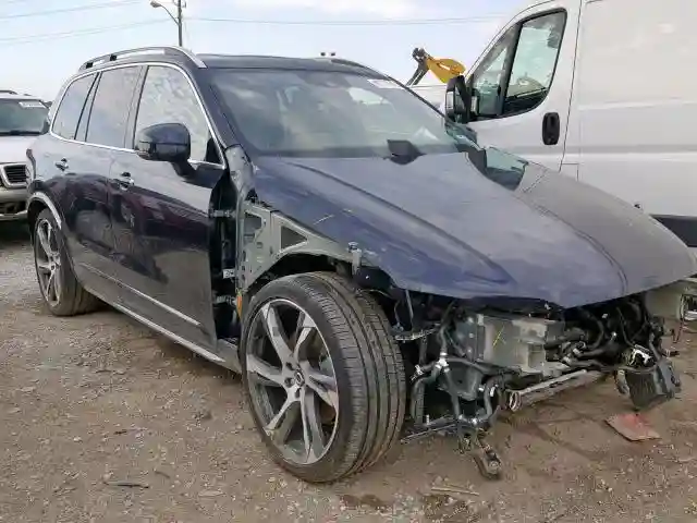 YV4BR0CK4K1465922 2019 VOLVO XC90 T8-0